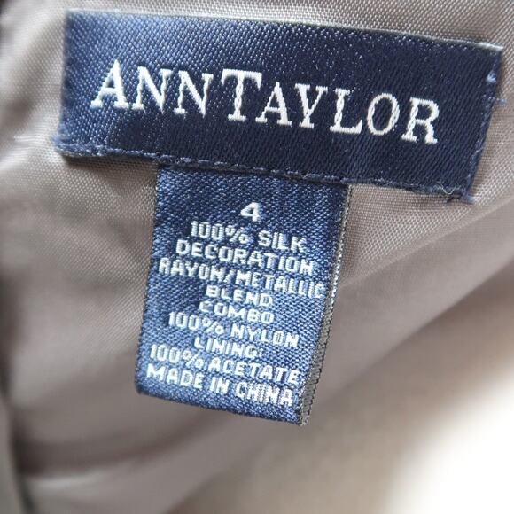 Vintage 90s Ann Taylor Grey Silk Floral Embroidered Mini Cocktail Dress 4 - Picture 5 of 5